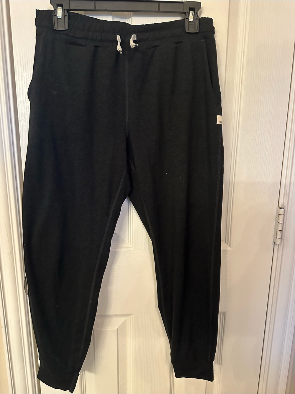Vuori Black Women Jogger Sweatpants